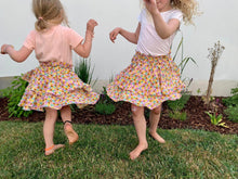 Lade das Bild in den Galerie-Viewer, Rock Lütte Merle Größe 92-164