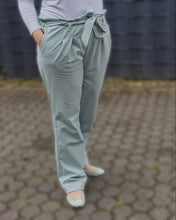 Lade das Bild in den Galerie-Viewer, Sommerbüx - lange und kurze Hose Größe 32-54