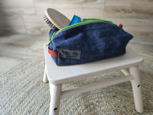 Lade das Bild in den Galerie-Viewer, Kremao Waschbeutel Tasche Kyvu.by Lumali