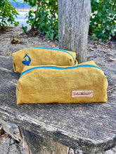 Lade das Bild in den Galerie-Viewer, Kasetina Federtasche Kyvu.by Lumali