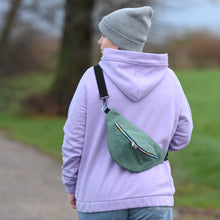 Lade das Bild in den Galerie-Viewer, Kilia Bauchtasche Kyvu.by Lumali