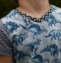 Lade das Bild in den Galerie-Viewer, Kalleson Shirt mit Rundhals- und V-Ausschnitt Größe 74-164