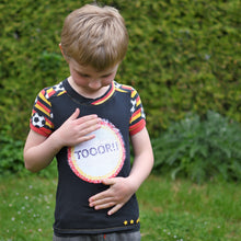 Lade das Bild in den Galerie-Viewer, Kalleson Shirt mit Rundhals- und V-Ausschnitt Größe 74-164