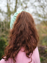 Lade das Bild in den Galerie-Viewer, Twist.Beanie