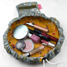 Lade das Bild in den Galerie-Viewer, Circle.Bag