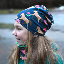 Lade das Bild in den Galerie-Viewer, Twist.Beanie