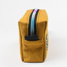 Lade das Bild in den Galerie-Viewer, Kalintika Tasche Kyvu.by Lumali