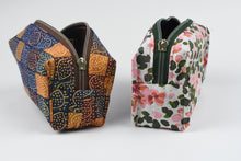 Lade das Bild in den Galerie-Viewer, Kalintika Tasche Kyvu.by Lumali