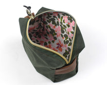 Lade das Bild in den Galerie-Viewer, Kalintika Tasche Kyvu.by Lumali