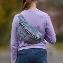 Lade das Bild in den Galerie-Viewer, Kilia Bauchtasche Kyvu.by Lumali
