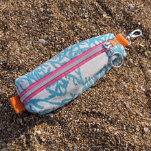 Lade das Bild in den Galerie-Viewer, Ksata kleine Pouch in 3 Größen Kyvu.by Lumali