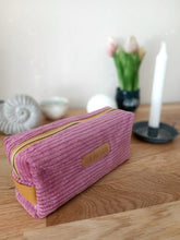 Lade das Bild in den Galerie-Viewer, Kasetina Federtasche Kyvu.by Lumali