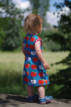 Lade das Bild in den Galerie-Viewer, Schnelle Deern