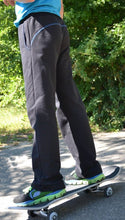 Lade das Bild in den Galerie-Viewer, Lütte Joggingbüx Größe 74-176