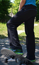 Lade das Bild in den Galerie-Viewer, Lütte Joggingbüx Größe 74-176