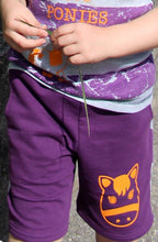 Lade das Bild in den Galerie-Viewer, Lütte Joggingbüx Größe 74-176