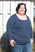 Lade das Bild in den Galerie-Viewer, Knopfdeern Curvy Shirt Größe 44-58