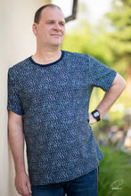 Lade das Bild in den Galerie-Viewer, Kalle Männershirt mit Rundhals- und V-Ausschnitt XS-3XL