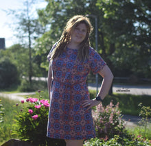 Lade das Bild in den Galerie-Viewer, Deern Bluse und Kleid Größe 32-54