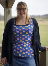 Lade das Bild in den Galerie-Viewer, Knopfdeern Curvy Shirt Größe 44-58