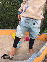 Lade das Bild in den Galerie-Viewer, Knopfbüx Größe 50-140