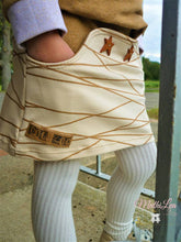 Lade das Bild in den Galerie-Viewer, Lütter Knopfrock Größe 74-164