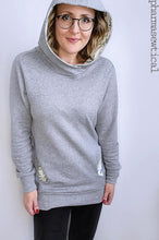 Lade das Bild in den Galerie-Viewer, Pullover Kimi Größe 32-54 für Damen