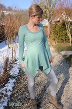 Lade das Bild in den Galerie-Viewer, Knopfdeern Shirt, Kleid, Zipfelkleid Größe 32-46