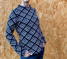 Lade das Bild in den Galerie-Viewer, Turtle-Neck- Pullover Eva Größe 32-54