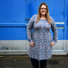 Lade das Bild in den Galerie-Viewer, Kleid Elsa 32-56