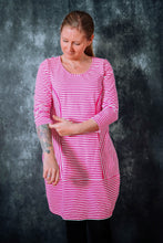 Lade das Bild in den Galerie-Viewer, Kleid Elsa 32-56