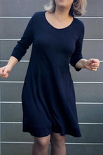 Lade das Bild in den Galerie-Viewer, Kleid Elsa 32-56