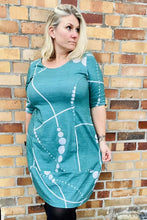 Lade das Bild in den Galerie-Viewer, Kleid Elsa 32-56