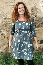 Lade das Bild in den Galerie-Viewer, Kleid Elsa 32-56