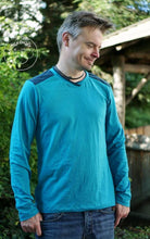 Lade das Bild in den Galerie-Viewer, Kalle Männershirt mit Rundhals- und V-Ausschnitt XS-3XL