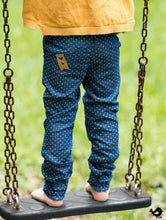 Lade das Bild in den Galerie-Viewer, Coole Büx - die Alltagshose mit Pfiff 86-164