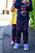 Lade das Bild in den Galerie-Viewer, Coole Büx - die Alltagshose mit Pfiff 86-164