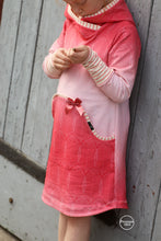 Lade das Bild in den Galerie-Viewer, Lütte Knopfliebe Größe 74-164