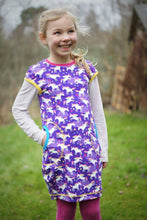 Lade das Bild in den Galerie-Viewer, Schnelle Deern