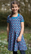 Lade das Bild in den Galerie-Viewer, Lütte Knopfdeern Shirt, Kleid, Zipfelkleid Größe 86-164