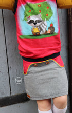 Lade das Bild in den Galerie-Viewer, Lütter Knopfrock Größe 74-164