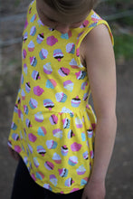 Lade das Bild in den Galerie-Viewer, Lütte Seute Deern Größe Kleid/Shirt 56-164