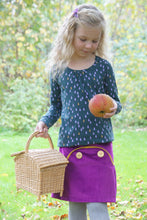 Lade das Bild in den Galerie-Viewer, Lütter Knopfrock Größe 74-164