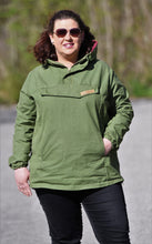 Lade das Bild in den Galerie-Viewer, Damen Anorak Größe 32-54