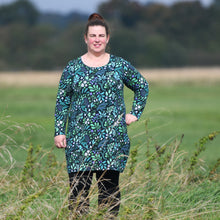 Lade das Bild in den Galerie-Viewer, Kleid Elsa 32-56