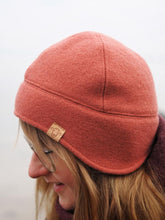 Lade das Bild in den Galerie-Viewer, Fiete und Greta Mütze und Stirnband mit Ohrenklappen Kopfumfang 36-62