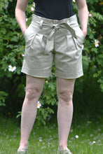 Lade das Bild in den Galerie-Viewer, Sommerbüx - lange und kurze Hose Größe 32-54
