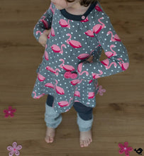Lade das Bild in den Galerie-Viewer, Lütte Knopfdeern Shirt, Kleid, Zipfelkleid  Größe 86-164
