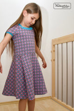 Lade das Bild in den Galerie-Viewer, Lütte Knopfdeern Shirt, Kleid, Zipfelkleid  Größe 86-164
